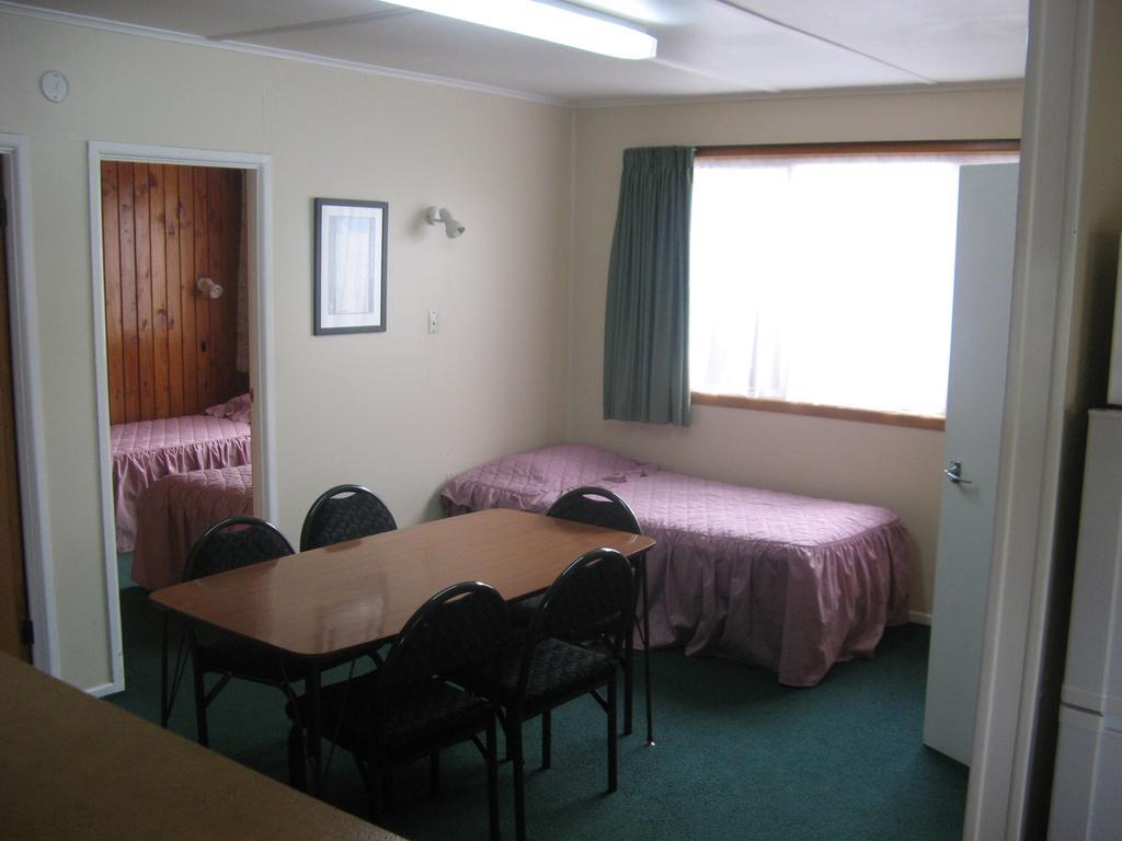 Tongariro River Motel Turangi Room photo