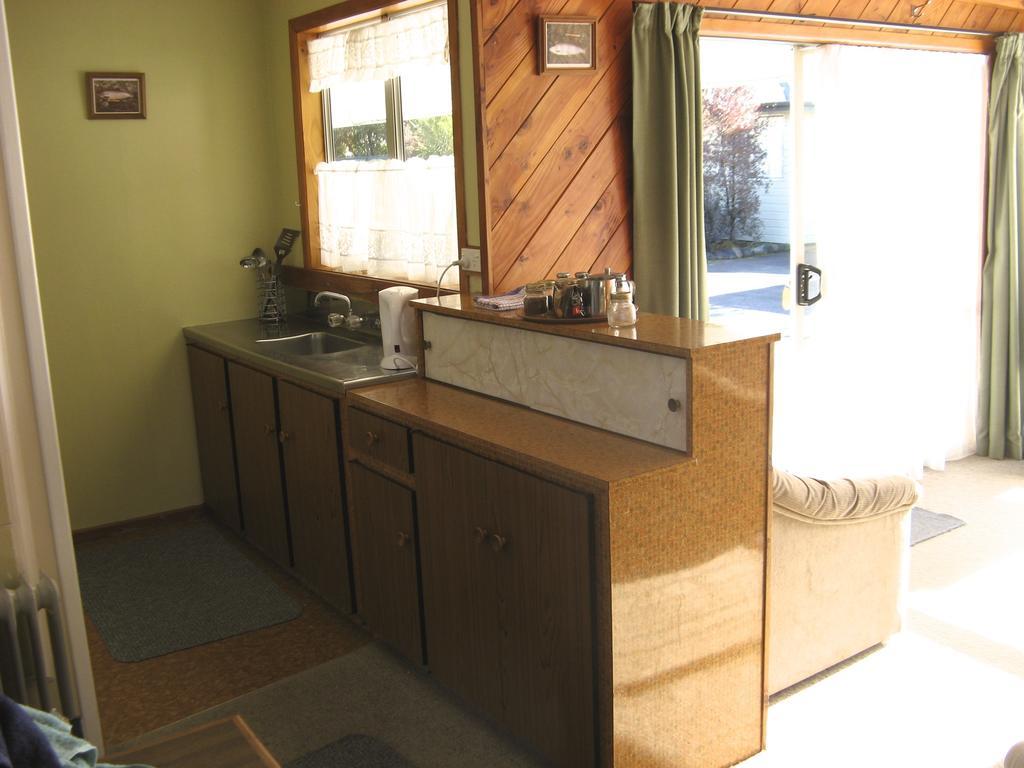 Tongariro River Motel Turangi Room photo
