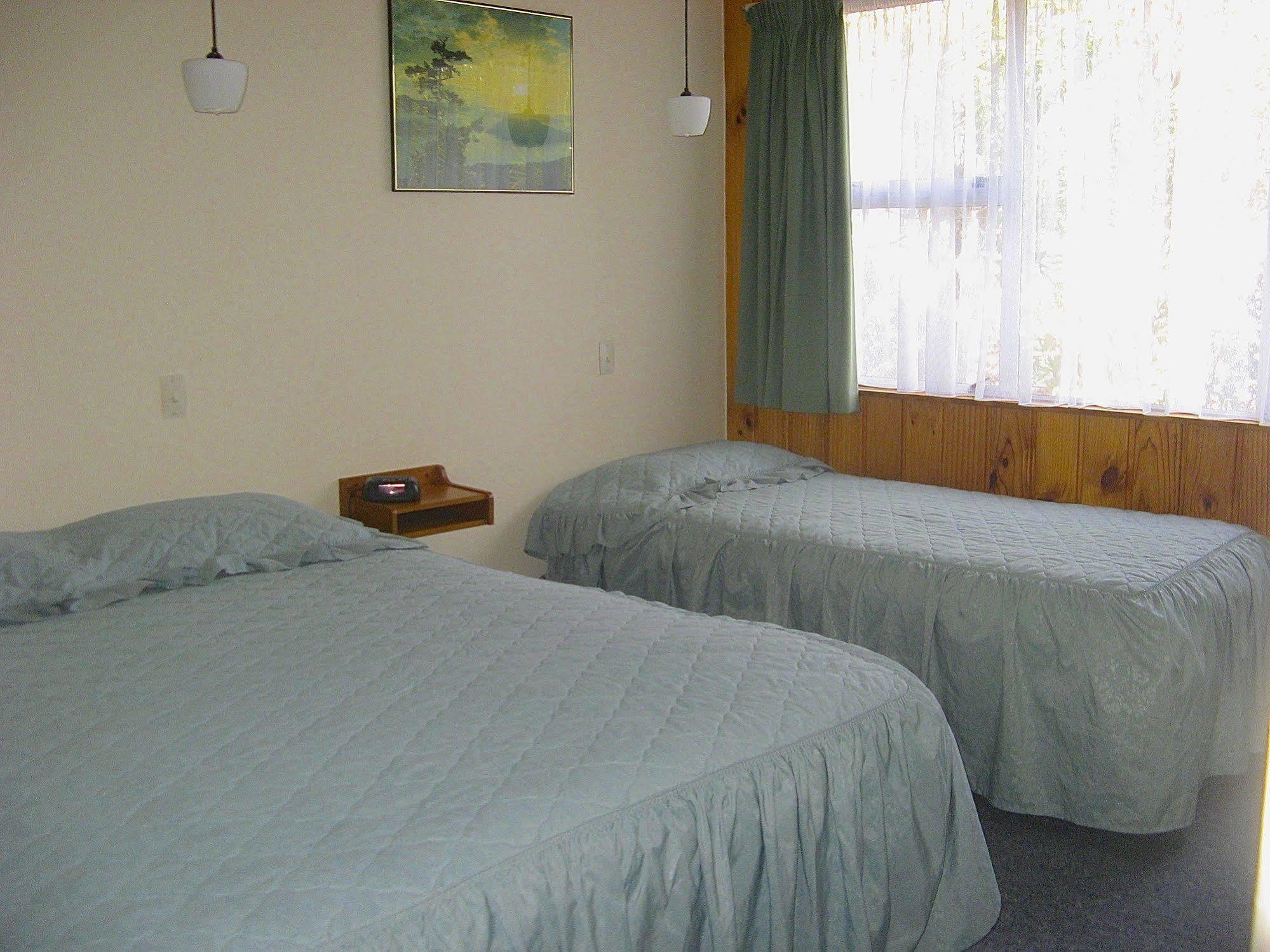 Tongariro River Motel Turangi Exterior photo
